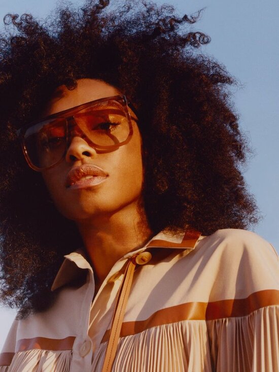 Loewe LW40001I 83V Filipa Square Sunglasses – Purple to Orange \\ Light Brown main image 10
